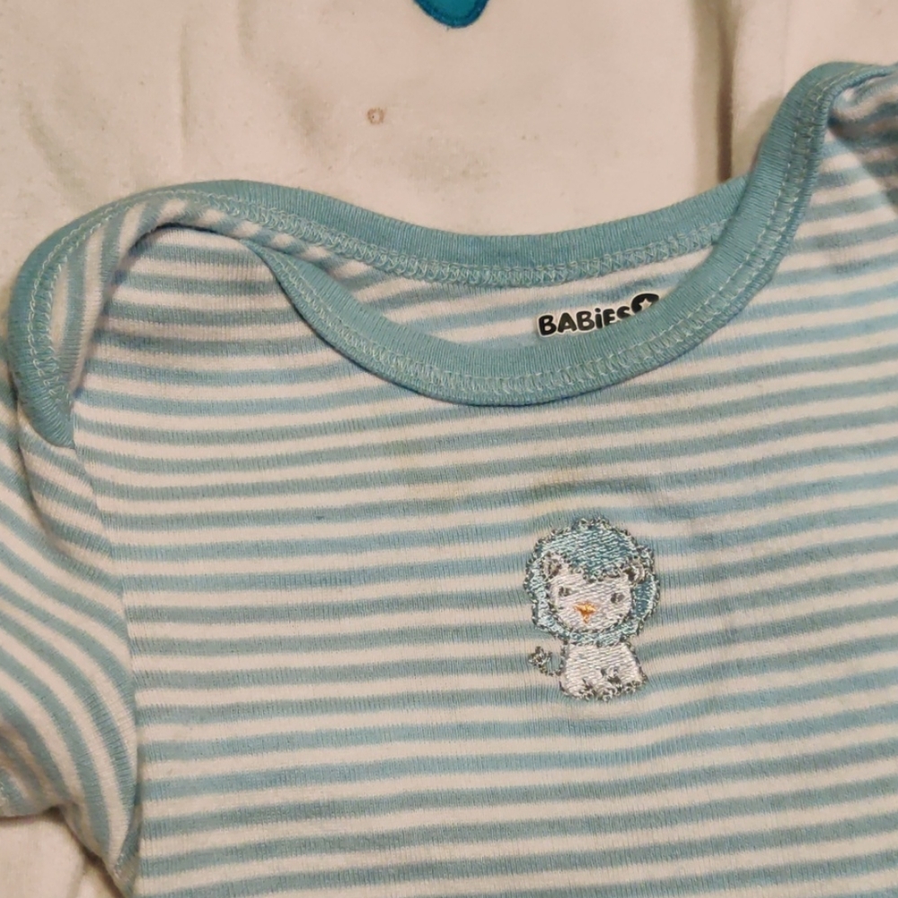Size 24M Boys 23 Piece Shorts/Tee/Onesie Bundle - Picture 11 of 13